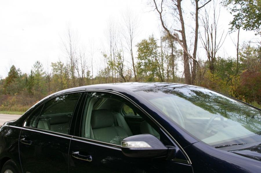 Детали экстерьера Acura RL 2008 года  (фото 68 из 85)
